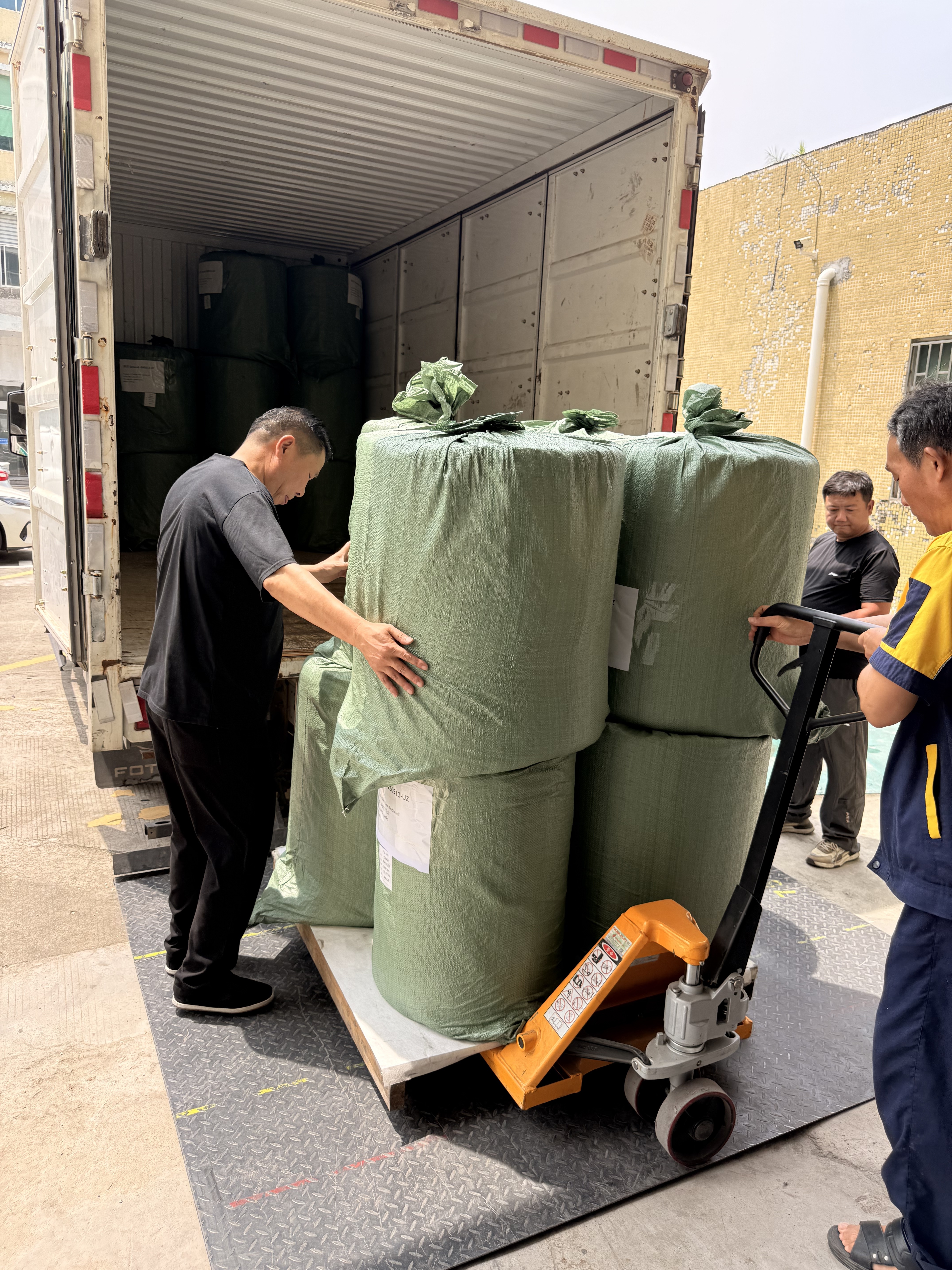 Latest company case about Uzbekistan Customer's Bulk Orders and Repeat Purchases of Bag Filter Media